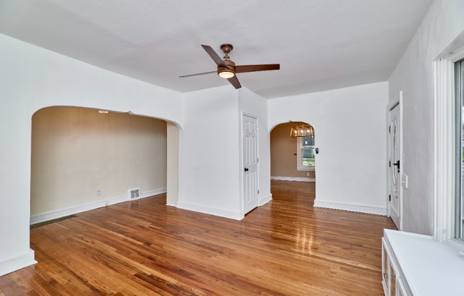 Photo - 840 Marshall Ave
