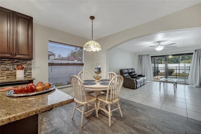 Photo - 2372 Topaz Trail