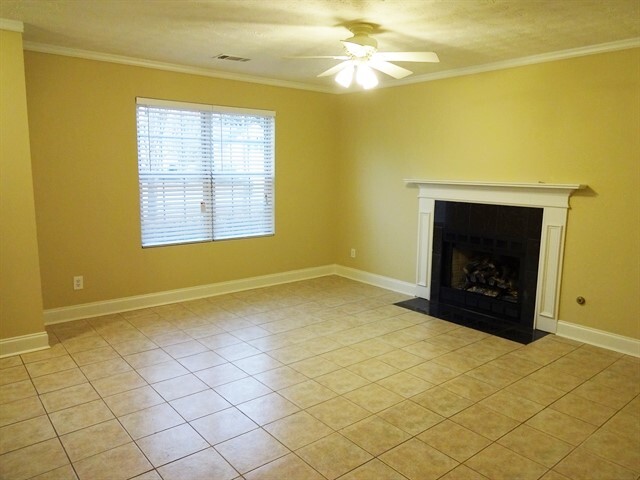 968 Sentry Ct