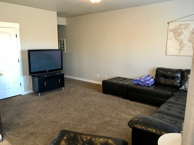 Photo - 356 S 790 W