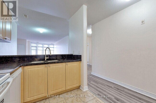 Photo - 7340 Markham Rd Unité 107