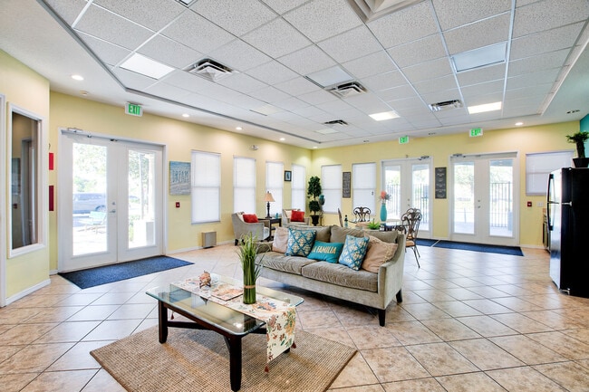 Community Room - Palm Gardens Apartments