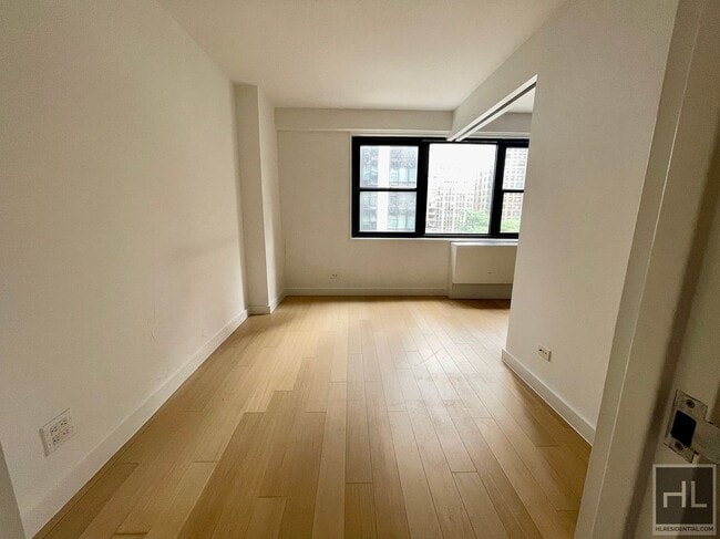 Building Photo - East 39th Street Rental