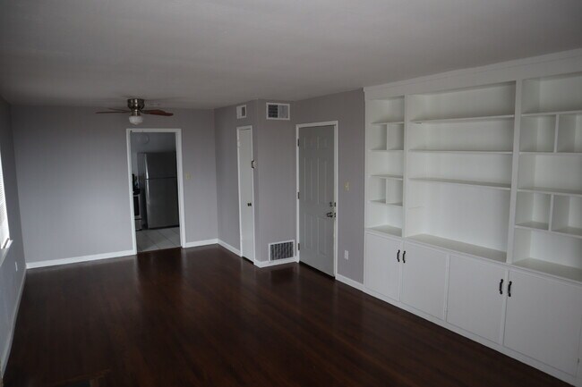 6518 Outlook Ave Unidad 4