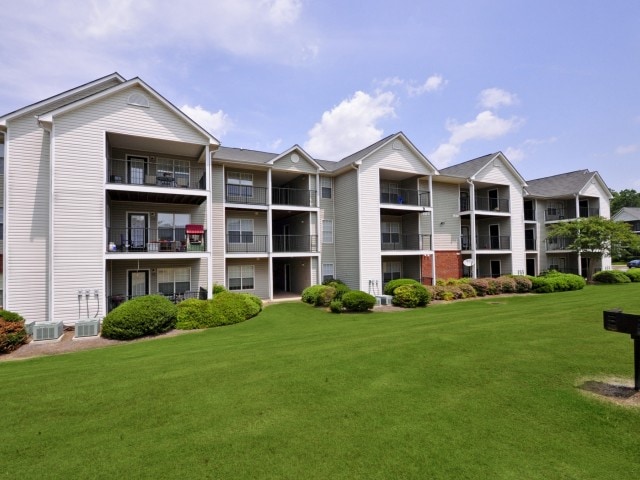 Building Photo - Walden Pointe