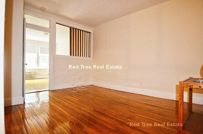 Photo - 33 Lancaster Terrace Unit 106