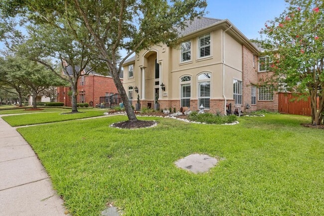 Photo - 5819 Santa Fe Springs Dr