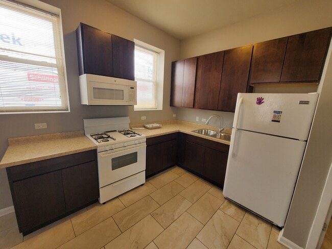 Photo - 1532 W 18th Pl Unit 2R