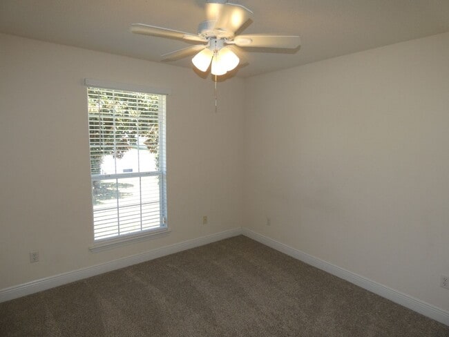 Photo - Charming 4-Bedroom Home With Sunroom