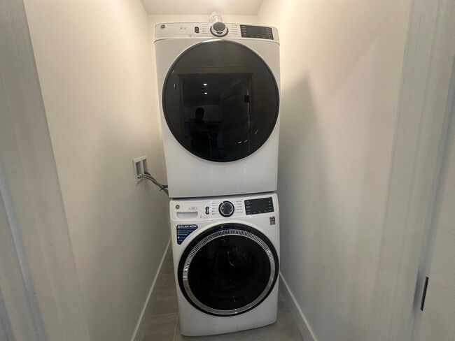 Photo - 44 Iffley Rd Unit 2