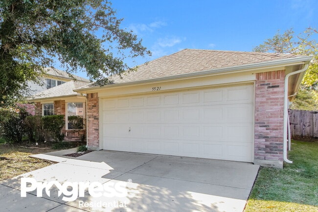 Photo - 5521 Hunters Bend Ln