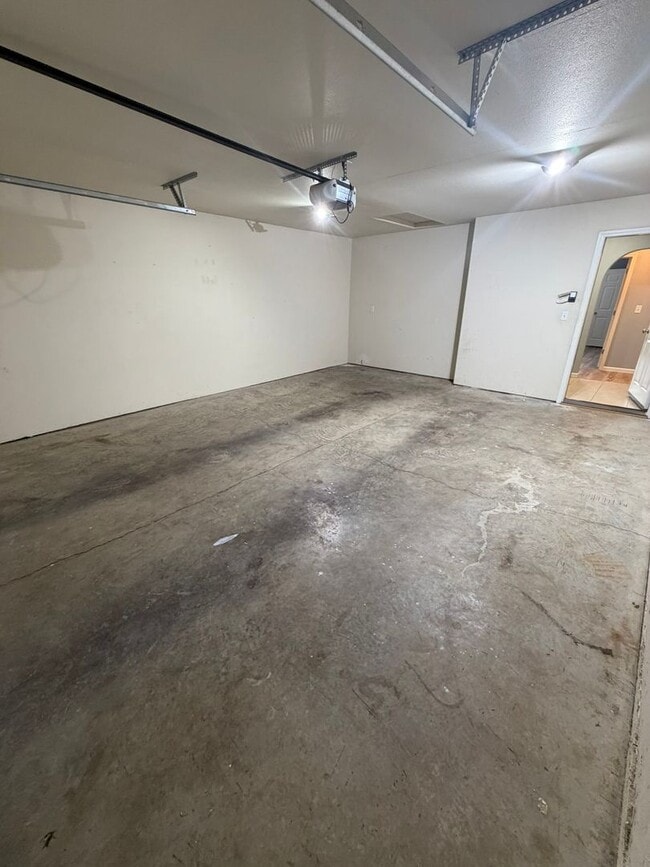 Photo - Large 2 Bedroom with Fenced Yard!