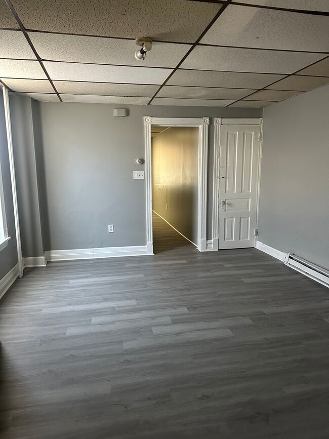 Building Photo - 310 Bern St Unit APT 1