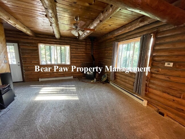 Photo - Perfect Mountain Log Home!