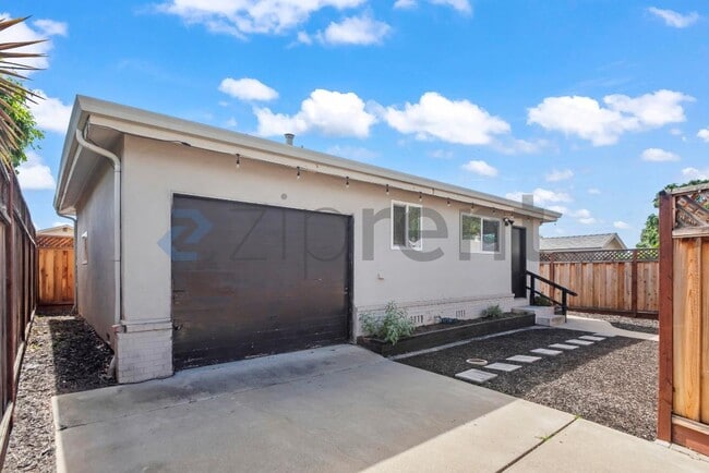 Photo - 1765 Landana Dr