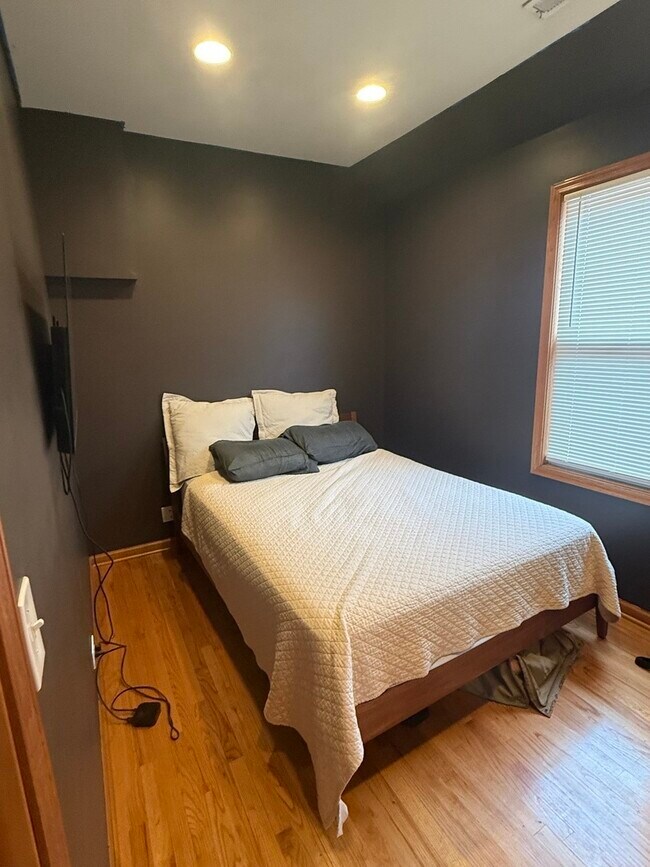 Photo - 2418 N Western Ave Unit 3F