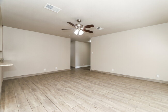 Photo - 10507 Stone Creek Pl