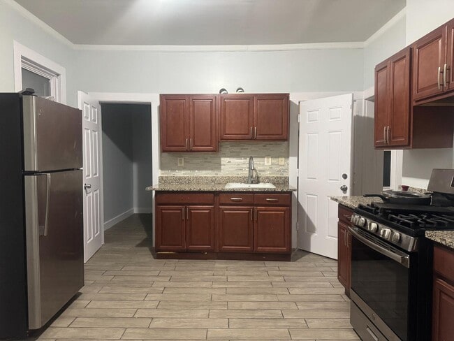 Photo - 65 Sargeant St