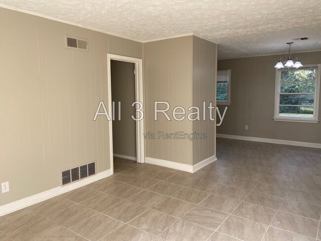 Photo - 1717 Robison Hill Rd