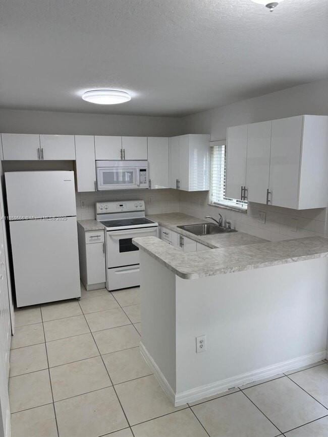 Photo - 1320 SE 31st Ct