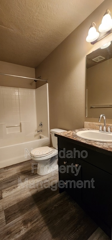 Photo - 12961 Three Point St