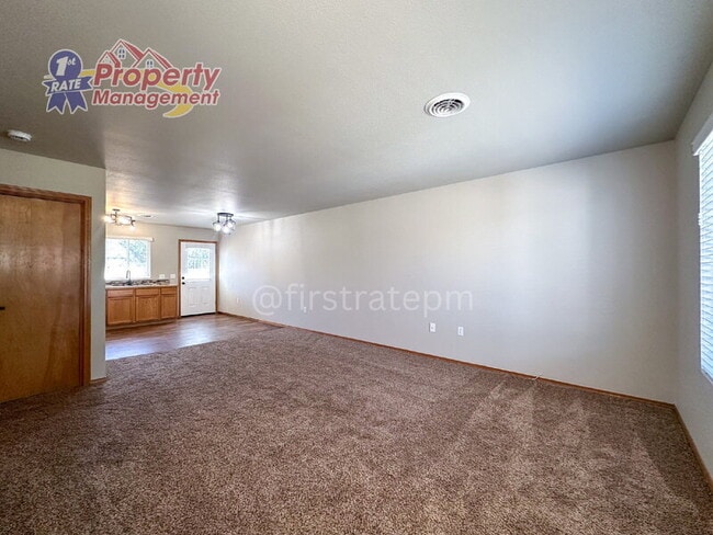 Photo - 5120 Alworth St