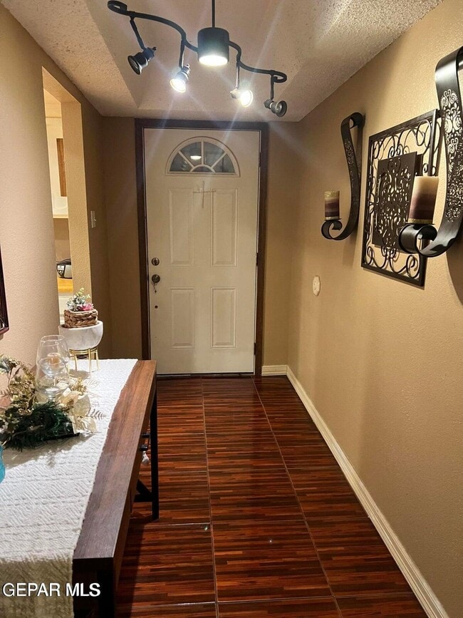 Building Photo - 1820 Jack Nicklaus Dr Rental