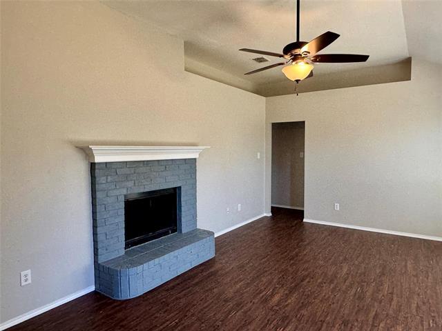 Photo - 225 Amherst Dr