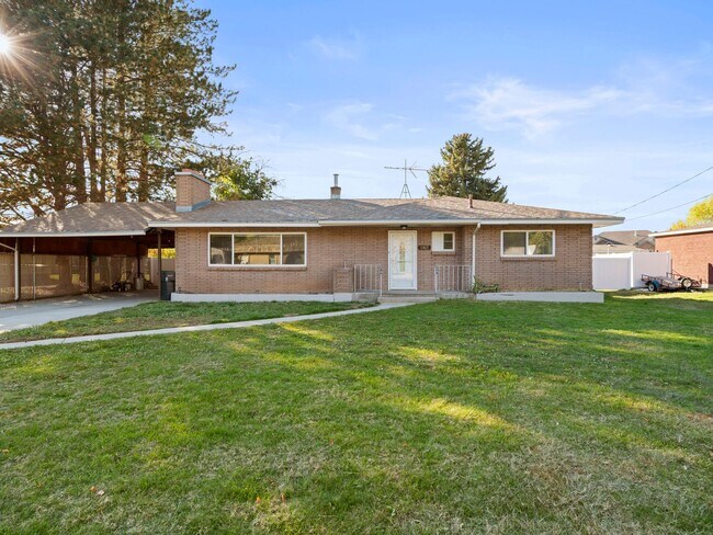 Photo - Beautiful home for rent!