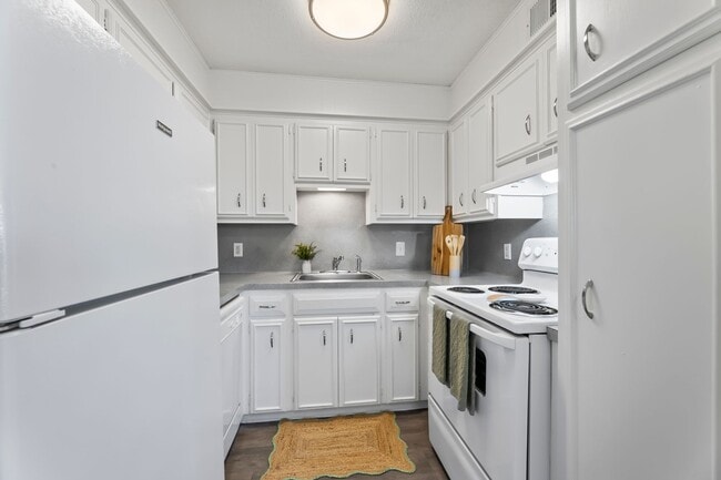Photo - Beautiful Apartments in the heart of Brookside