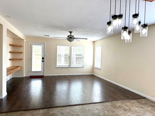 Photo - 15906 Arapaho Bend Ln