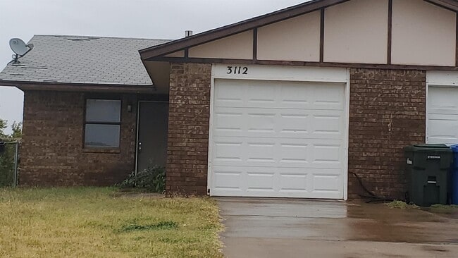 Photo - 3112 Forestridge Dr. House