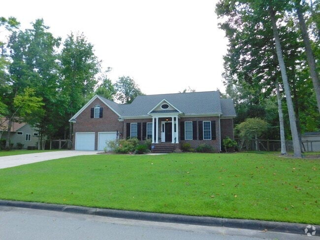 Building Photo - 300 Taliaferro Ln Rental