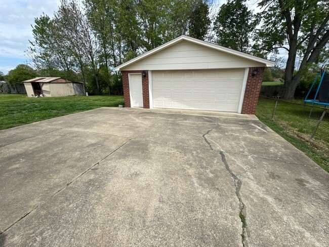 Photo - 5507 Branston Dr House