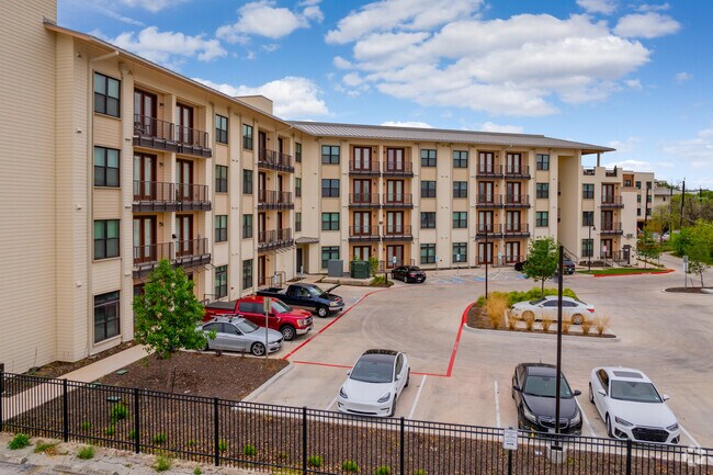 Picture of 100 Labor Downtown Apartments - San Antonio, TX | ForRent.com