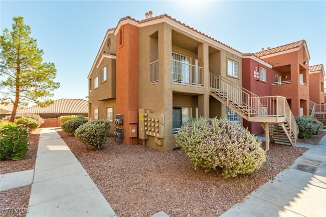 Photo - 4730 E Craig Rd Condominio Unidad 1099