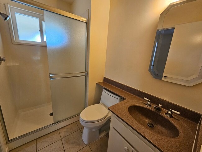 Photo - 10989 Ronald Way