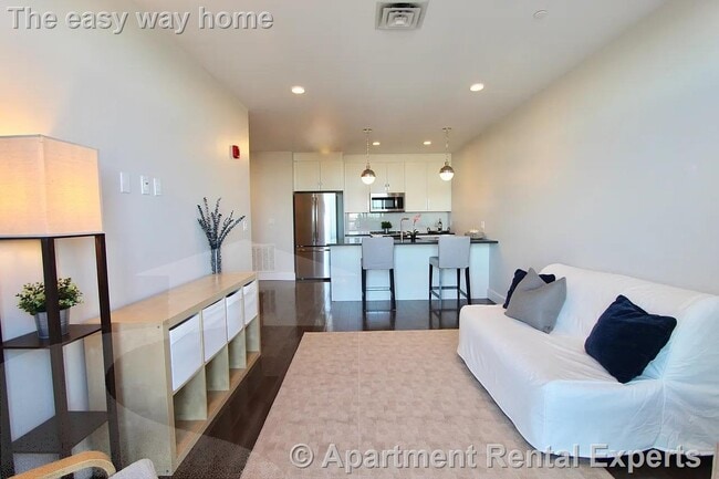 434 McGrath Hwy Unit 302