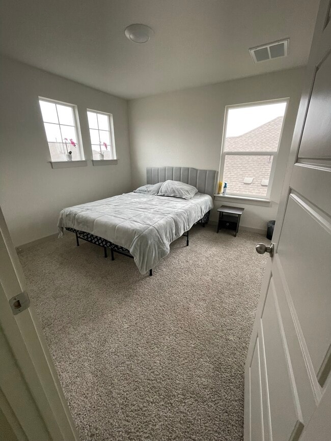 Photo - 13705 Mc Arthur Dr