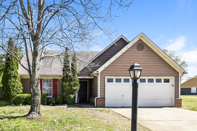Building Photo - 7082 Hampton Dr Rental