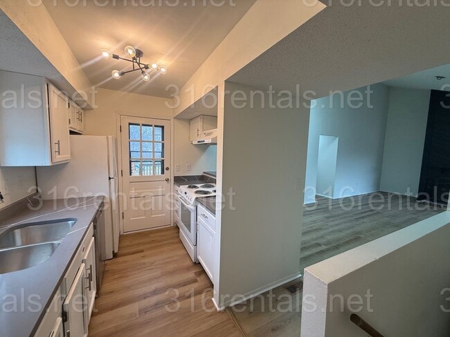 Photo - 1122-1124 S Laurel Unit 1122