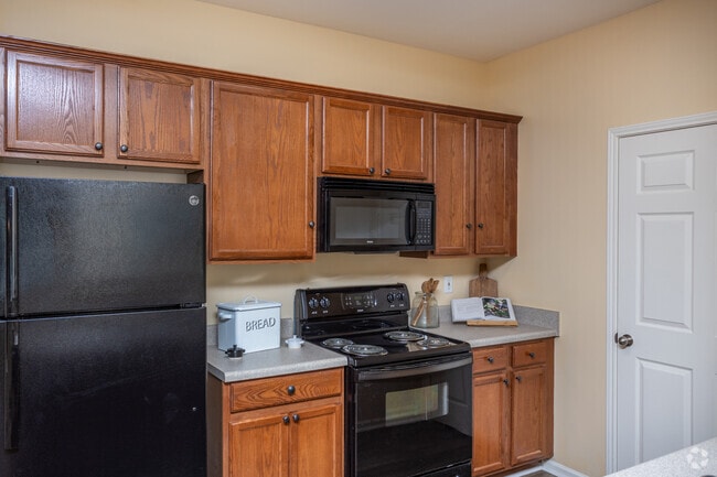 2BR, 2BA - 1,258SF - Kitchen