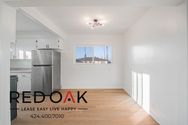 Photo - 1115 W 111th St Unit 1