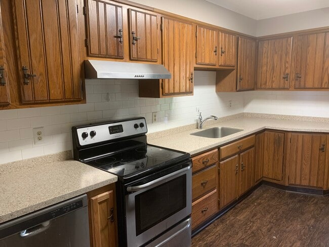 Photo - 206 Lafayette Rd