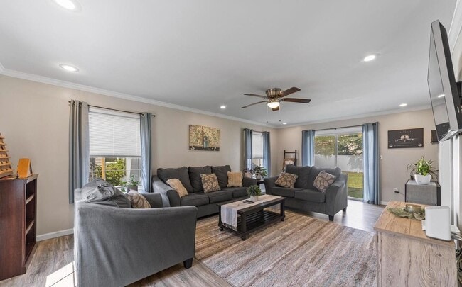 Photo - 97 Shawmont Ln