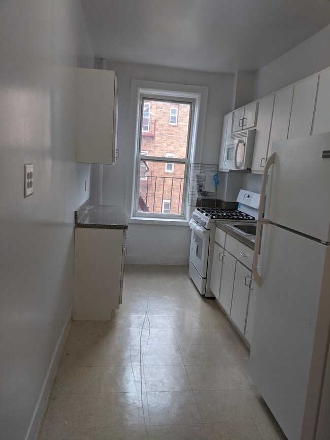 7402 Bay Pkwy Condo Unit C002 Condo for Rent in Brooklyn, NY
