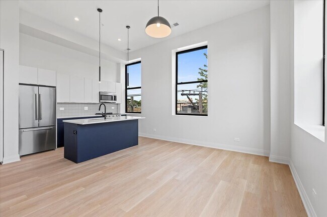 Photo - 1934 W North Ave