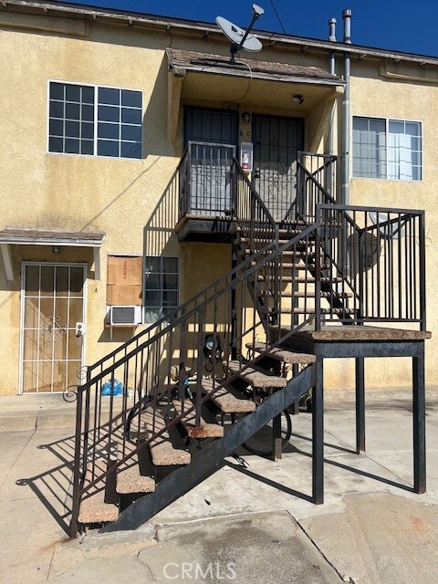 Building Photo - 2225 E 14th St