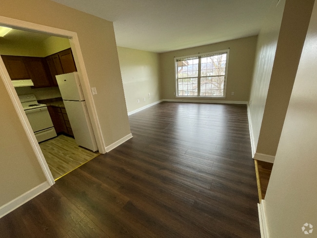 Building Photo - 1804 Marion Manor Dr Rental