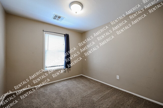 Photo - 3908 E Sabra Ln